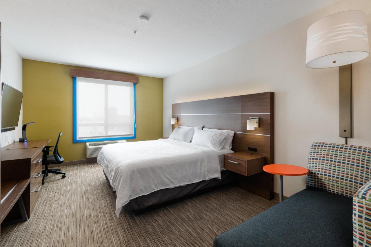 Holiday Inn Express Grande Prairie By Ihg Екстериор снимка