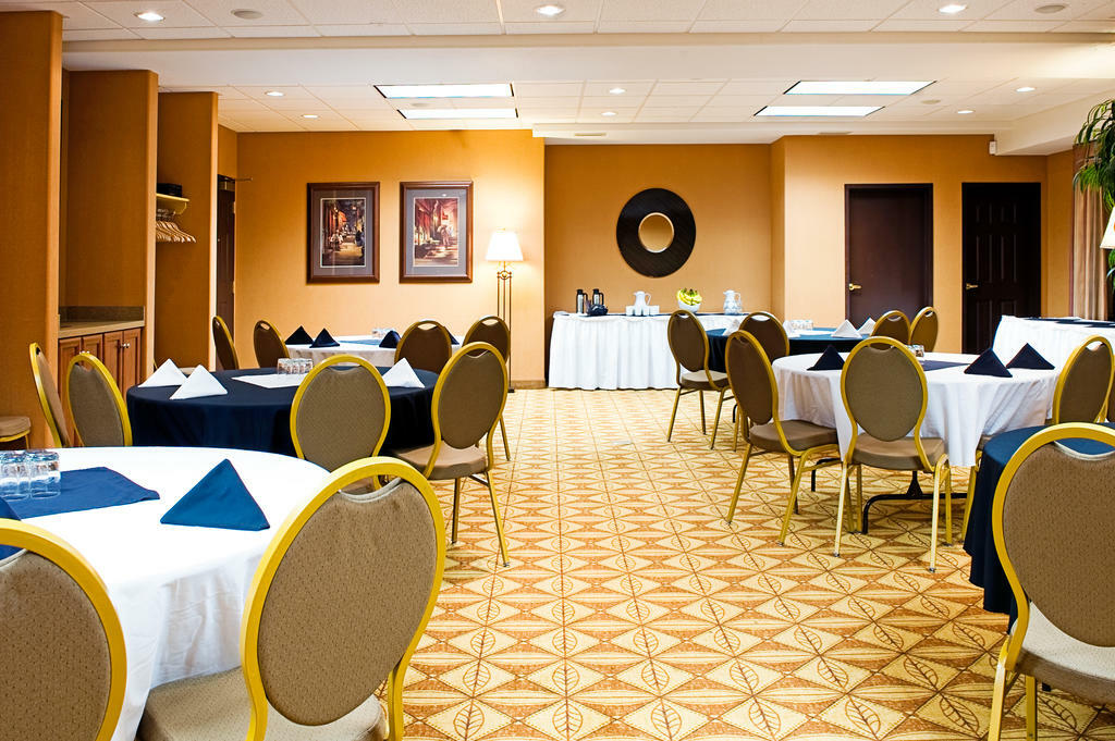 Holiday Inn Express Grande Prairie By Ihg Екстериор снимка