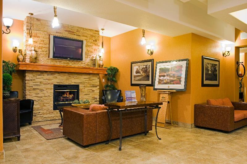 Holiday Inn Express Grande Prairie By Ihg Екстериор снимка
