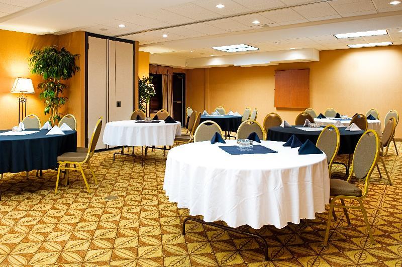 Holiday Inn Express Grande Prairie By Ihg Екстериор снимка
